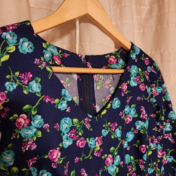 🌸 VTG 70s Handmade Floral Maxi Dress Navy Pink Blue Gown 💙 - Picture 4 of 8